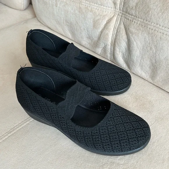 NEW Mary Jane Black Knit Woven Stylish, Comfort Platform Slip-on | Foam Insole - Picture 3 of 12